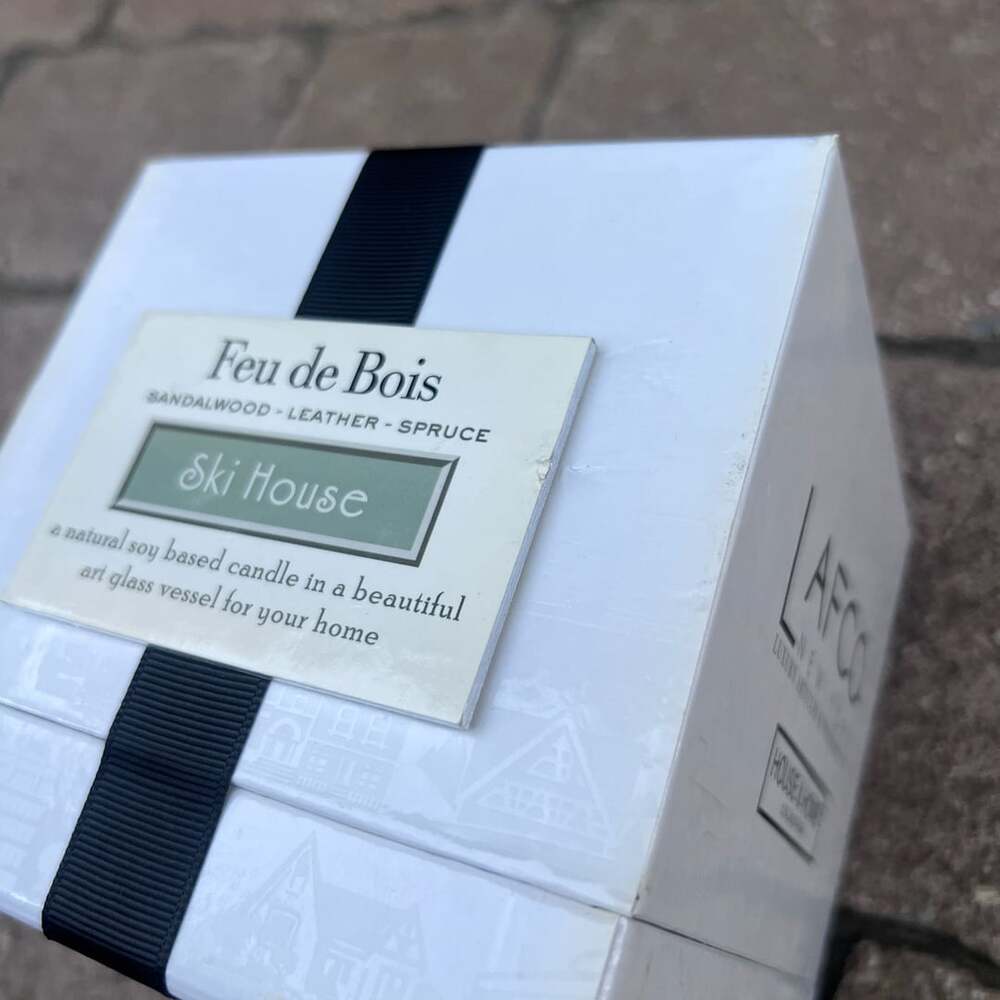 LAFCO 15.5oz House & Home Ski House Feu de Bois Soy Candle *minor box damage*